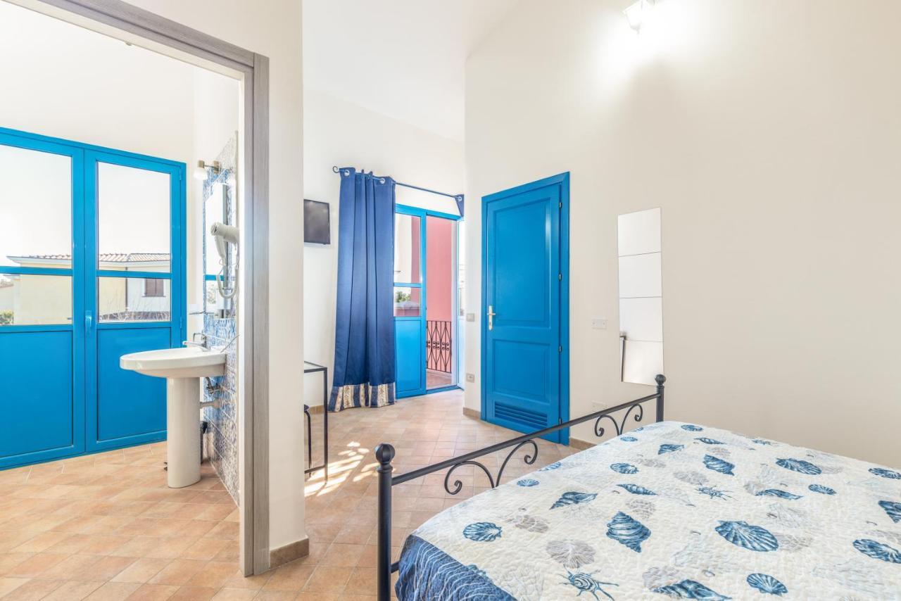 Hotel H14 Porto Frailis Àrbatax Esterno foto