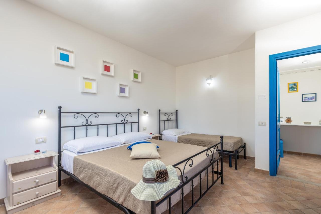 Hotel H14 Porto Frailis Àrbatax Esterno foto