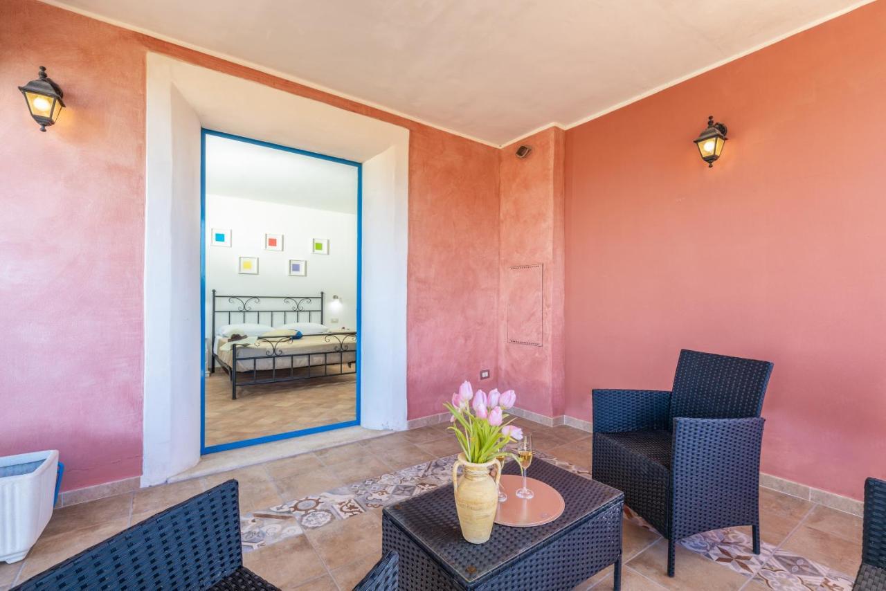 Hotel H14 Porto Frailis Àrbatax Esterno foto