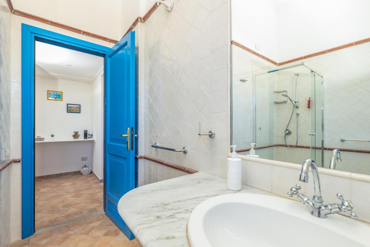 Hotel H14 Porto Frailis Àrbatax Esterno foto