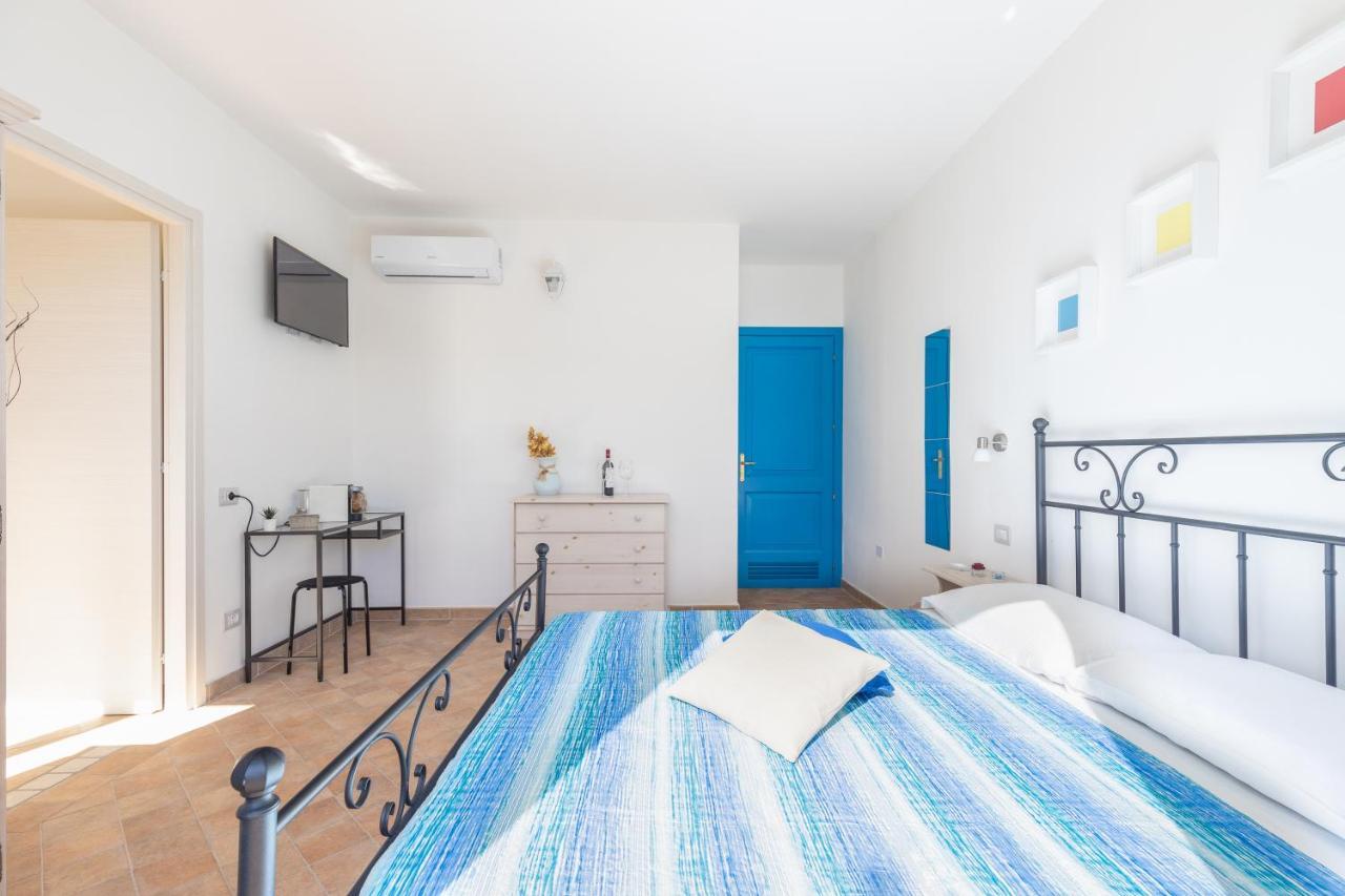 Hotel H14 Porto Frailis Àrbatax Esterno foto